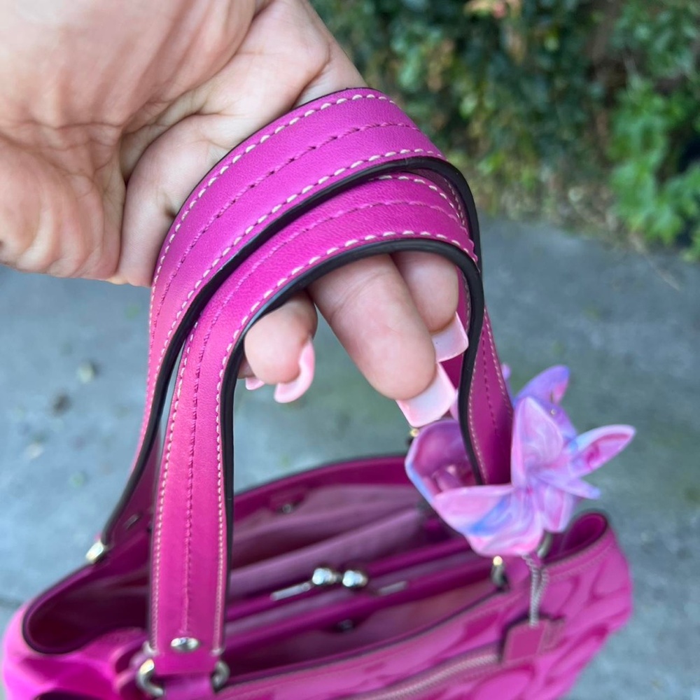 Y2K Hot Pink Coach Signature Laura Kisslock Tote Bag - Picture 4 of 7